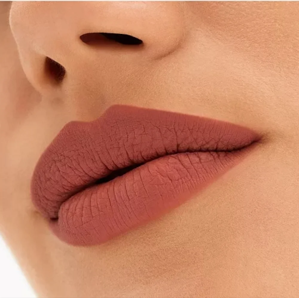 Mac Locked Kiss 24H Lipstick in Mischief BNIB
